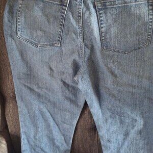 GLORIA VANDERBILT AMANDA SIZE 12P JEANS